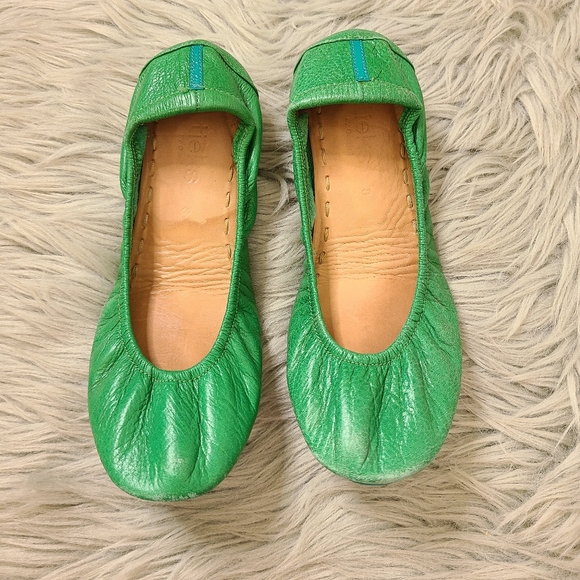 Poshmark tieks size 8 Clearance
